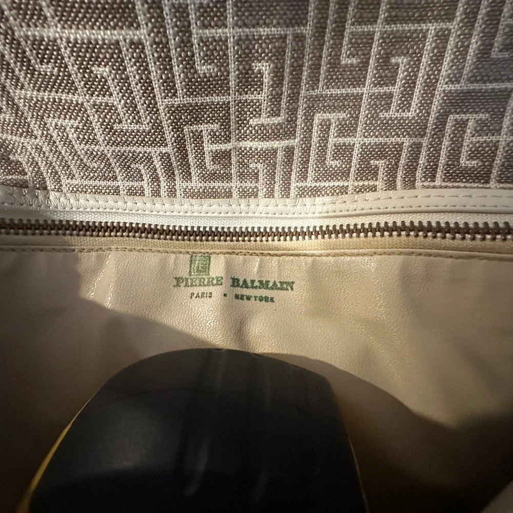 Vintage Pierre Balmain Clutch - Picture 4 of 9